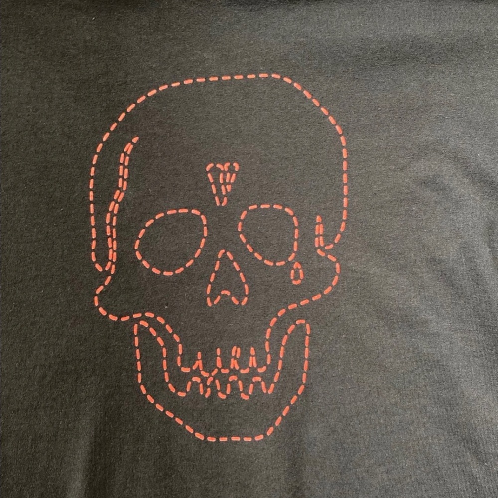 Vlone Skull Neighborhood Tee